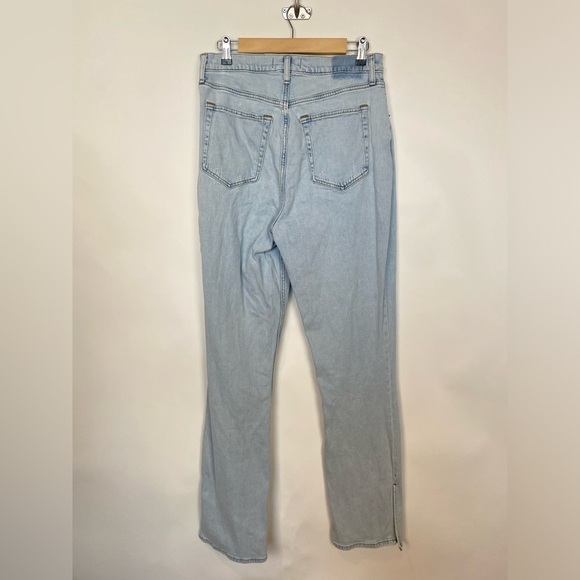 Abercrombie and Fitch Ultra High Rise 90s Slim Straight Split Hem Jeans 30/10XL - Picture 3 of 12